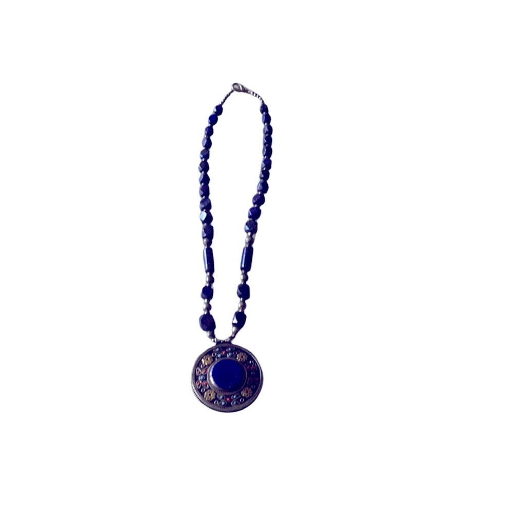 Vintage beautiful necklace with lapis lazuli  with matching earrings 🦋🌺
